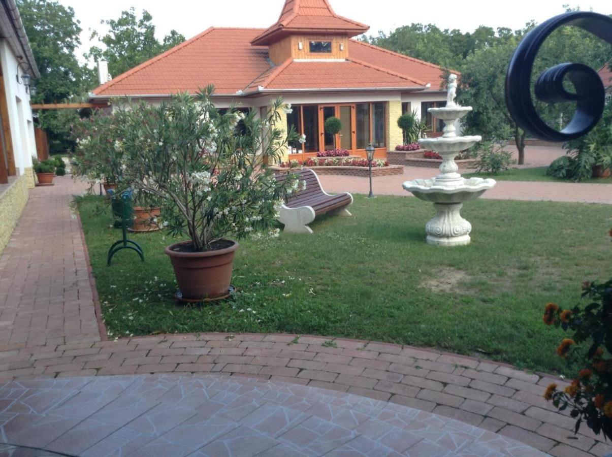 Bornemisza Kuria Wellness Resort Tiszabecs Ngoại thất bức ảnh